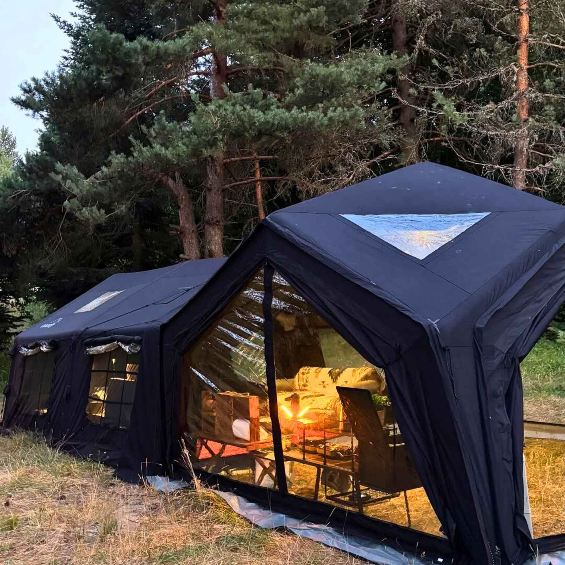 Black outdoor tent 